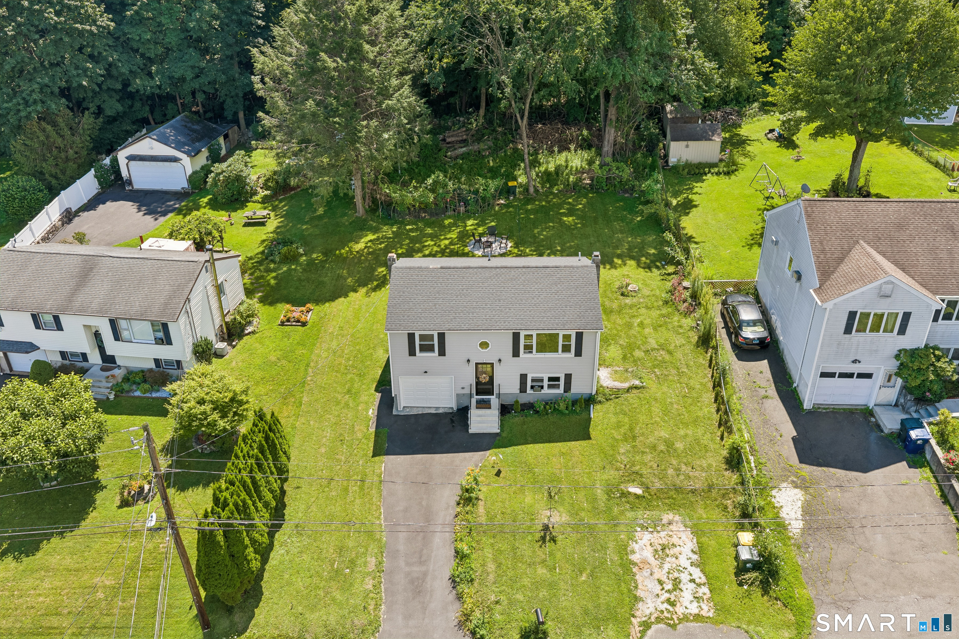 14 Garry Knolls Danbury CT 06810