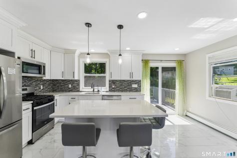 14 Garry Knolls Danbury CT 06810