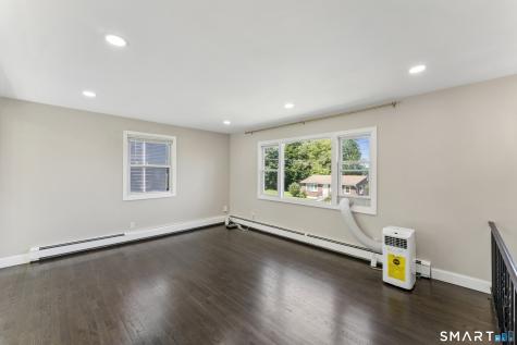 14 Garry Knolls Danbury CT 06810