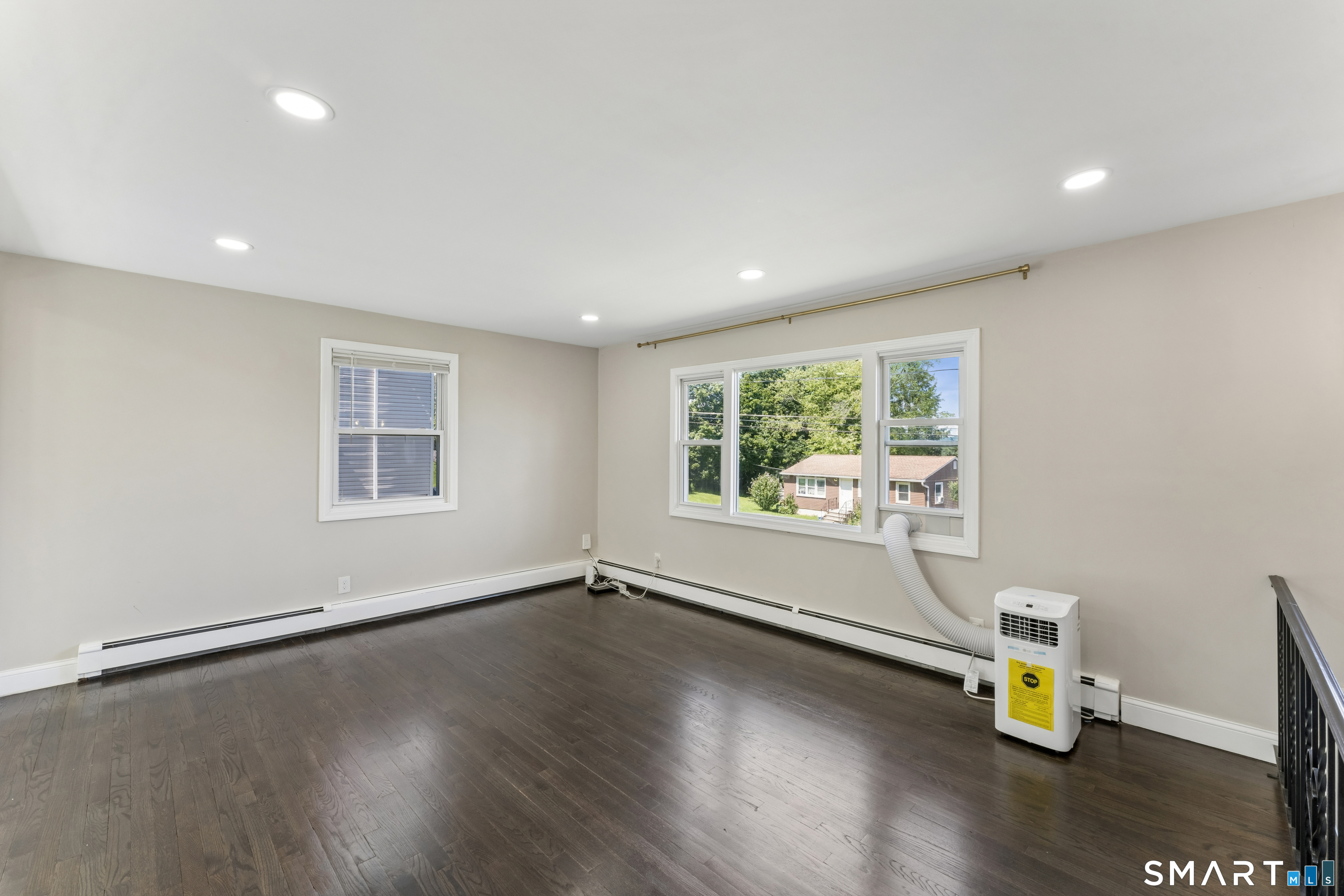 14 Garry Knolls Danbury CT 06810