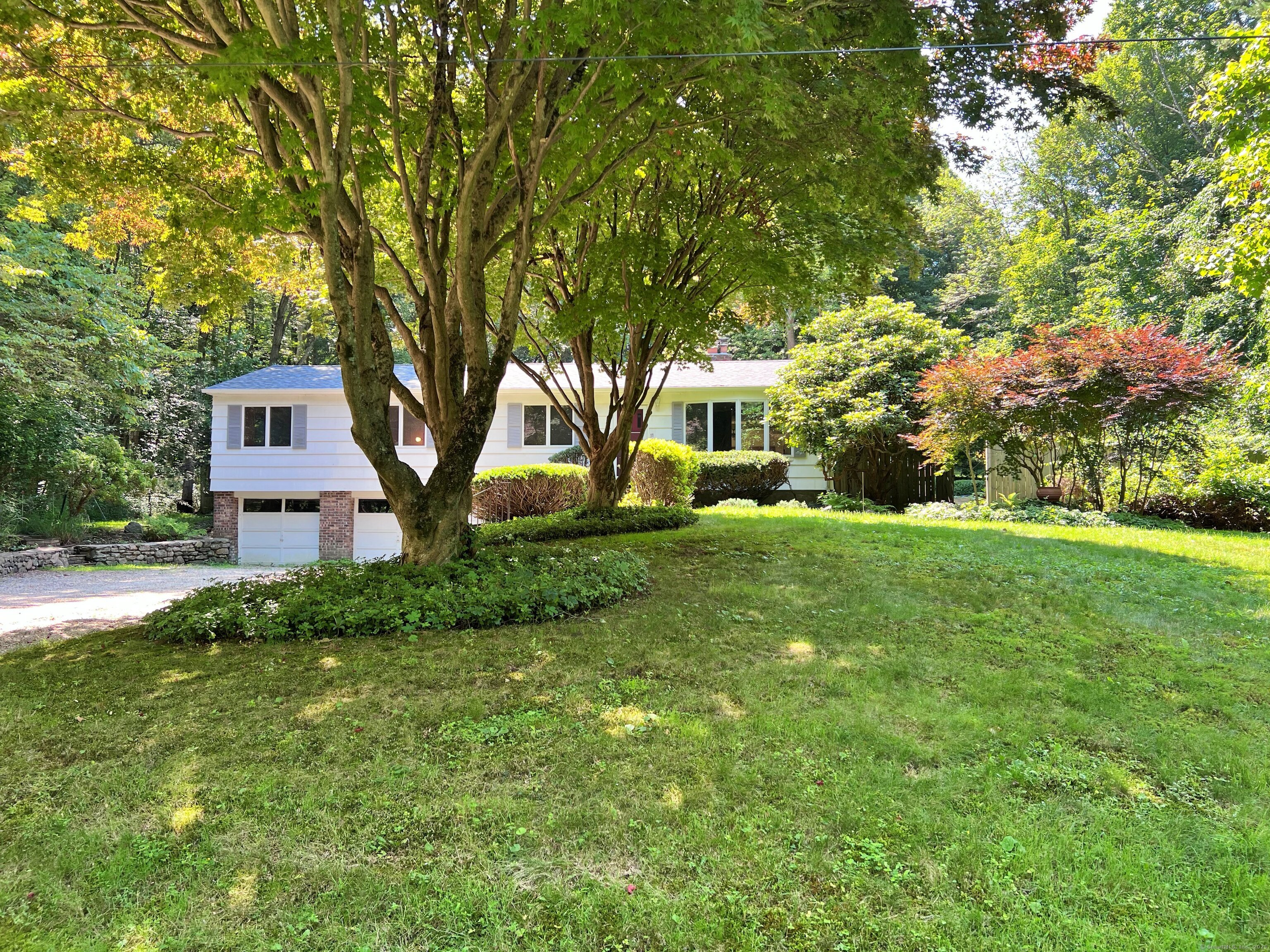 11 Mount Nebo Road Newtown CT 06470