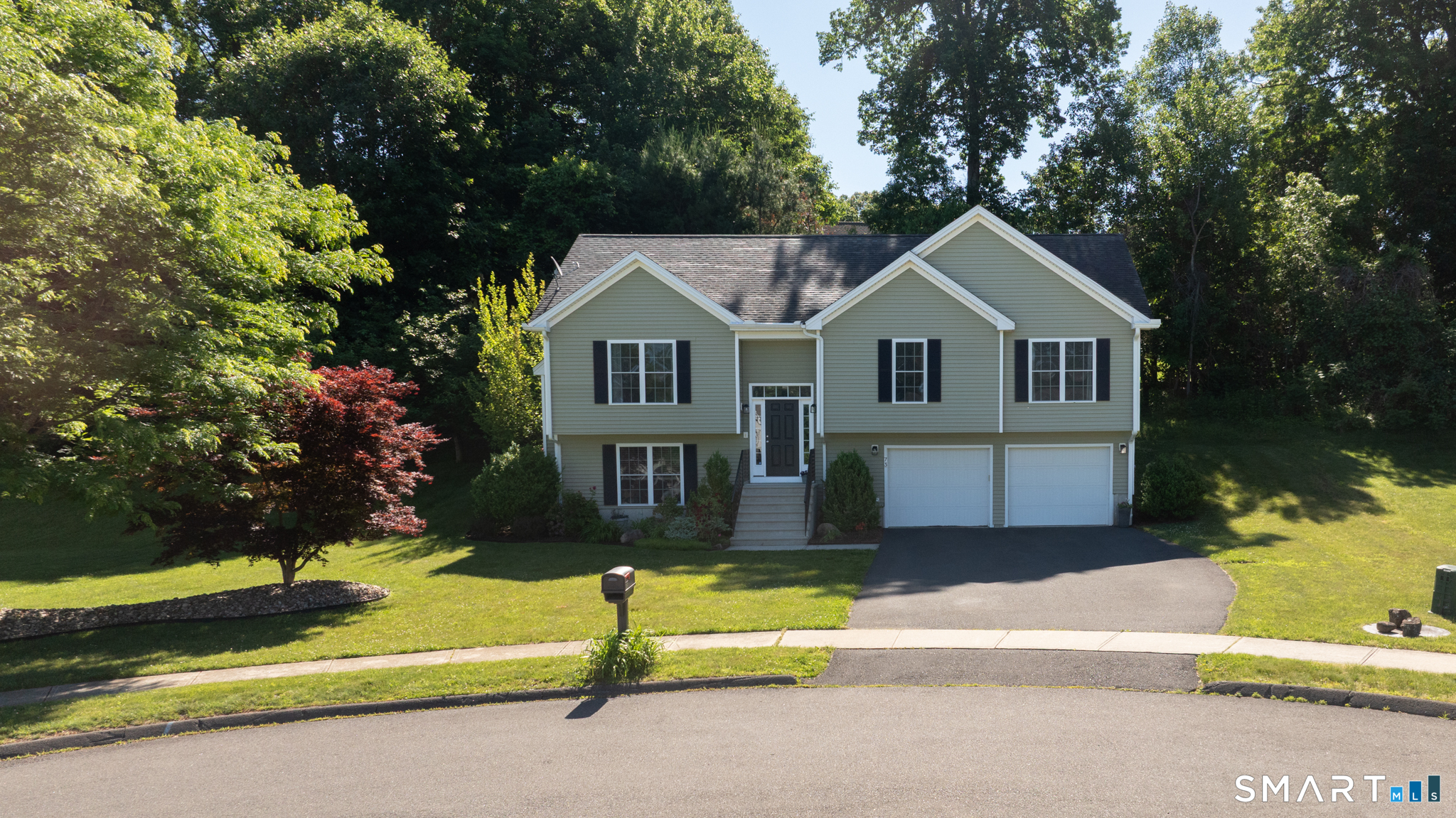 73 Cortland Way Southington CT 06489