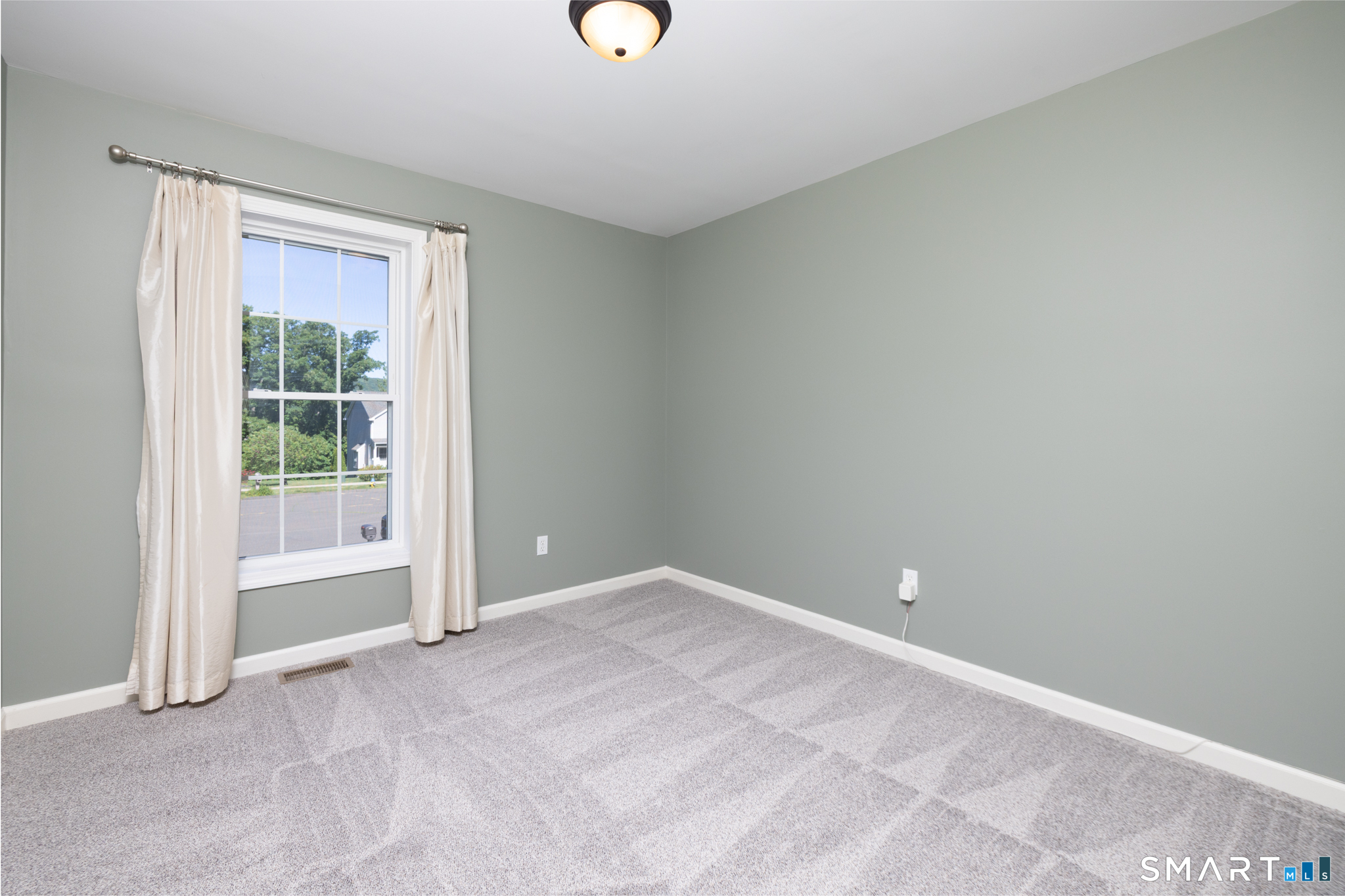 73 Cortland Way Southington CT 06489