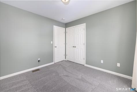 73 Cortland Way Southington CT 06489
