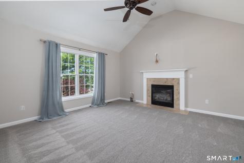 73 Cortland Way Southington CT 06489