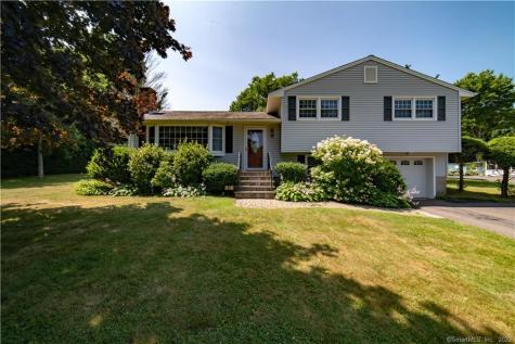 62 Wedgewood Drive Watertown CT 06795
