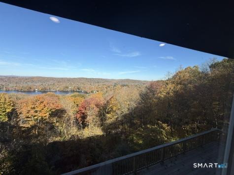 12 Hillcrest Court Ridgefield CT 06877