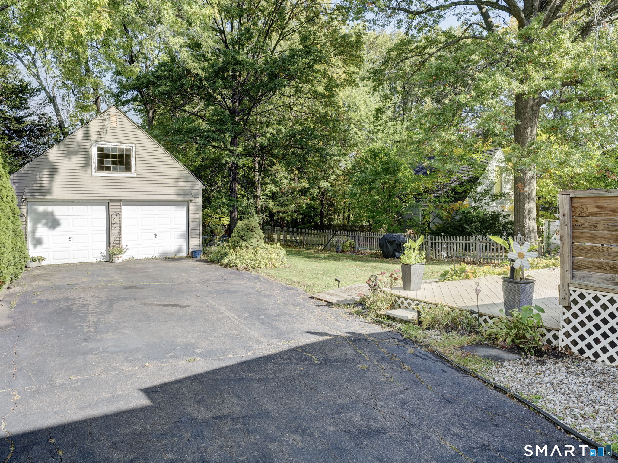 98 St James Street West Hartford CT 06119