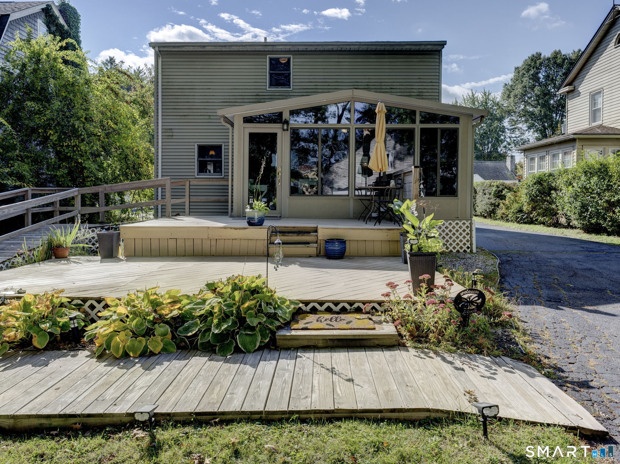 98 St James Street West Hartford CT 06119