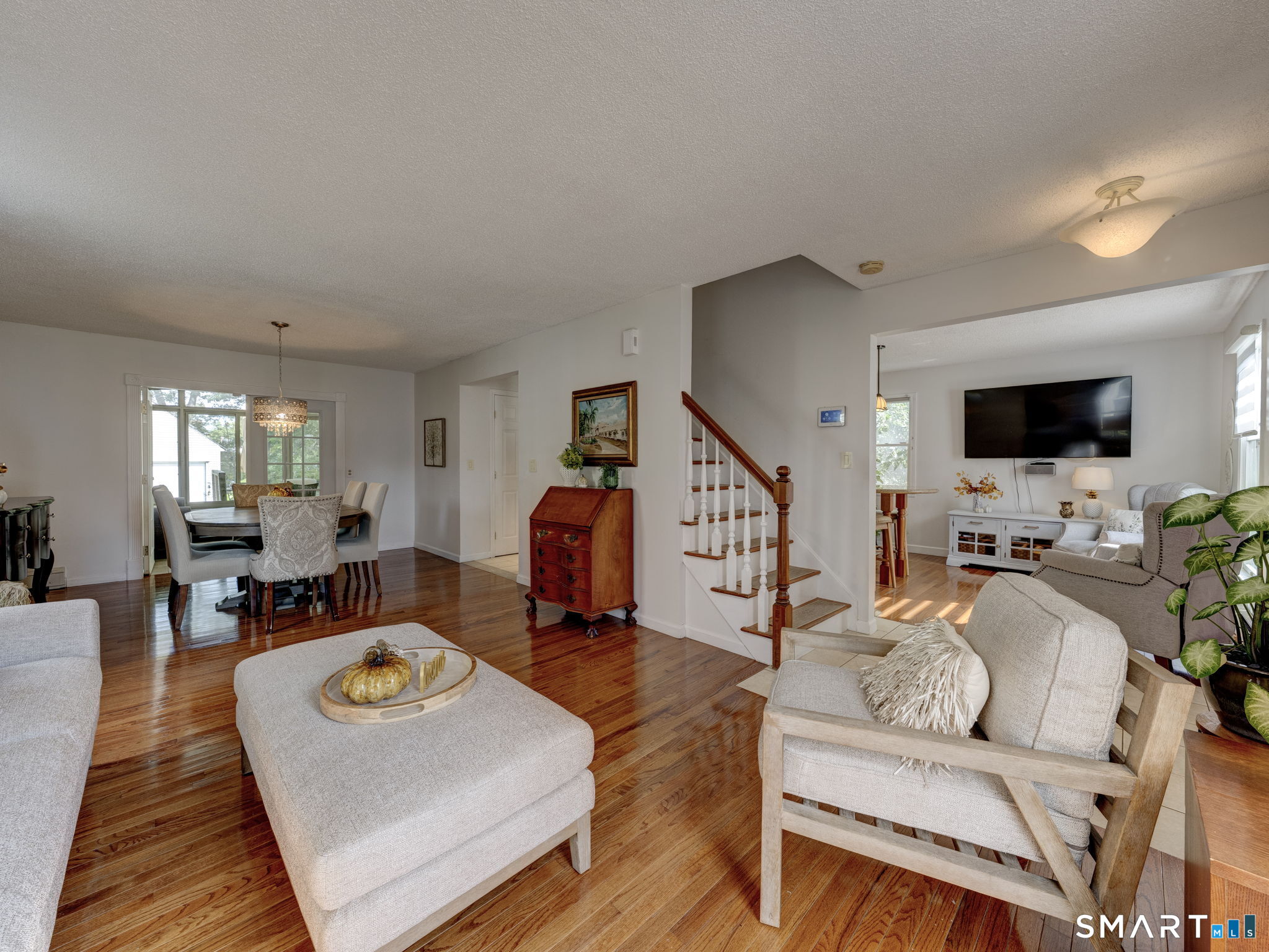 98 St James Street West Hartford CT 06119