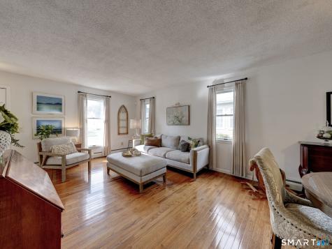 98 St James Street West Hartford CT 06119