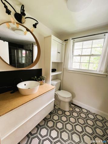 43 Meadowbrook Road Danbury CT 06811