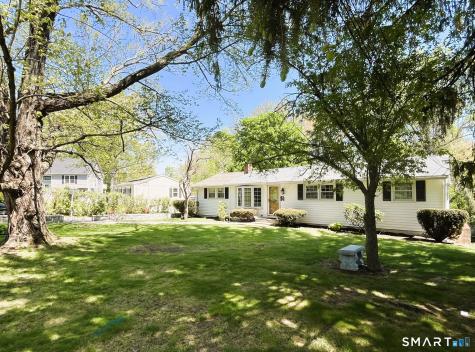 43 Meadowbrook Road Danbury CT 06811