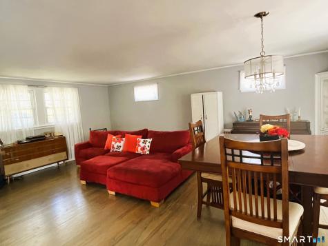 43 Meadowbrook Road Danbury CT 06811