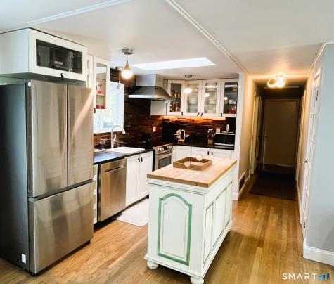 43 Meadowbrook Road Danbury CT 06811