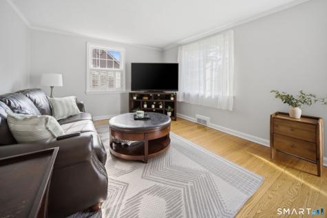 17 Hilltop Drive West Hartford CT 06107