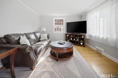 17 Hilltop Drive West Hartford CT 06107