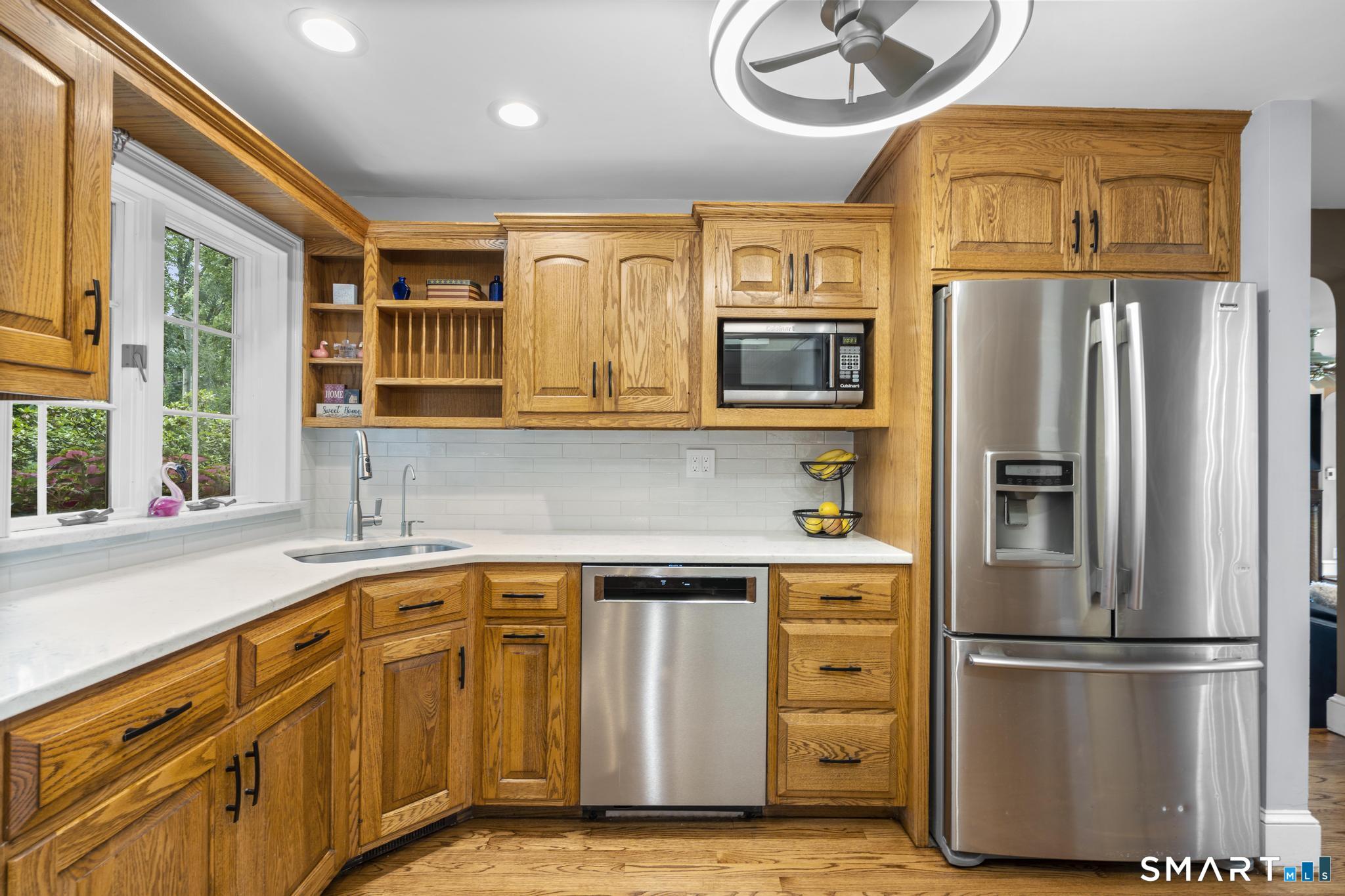 22 Buckskin Lane Oxford CT 06478