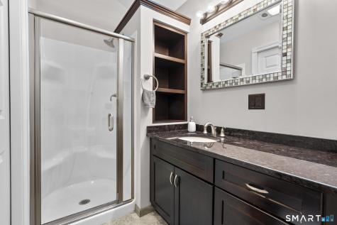 22 Buckskin Lane Oxford CT 06478