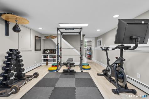 22 Buckskin Lane Oxford CT 06478