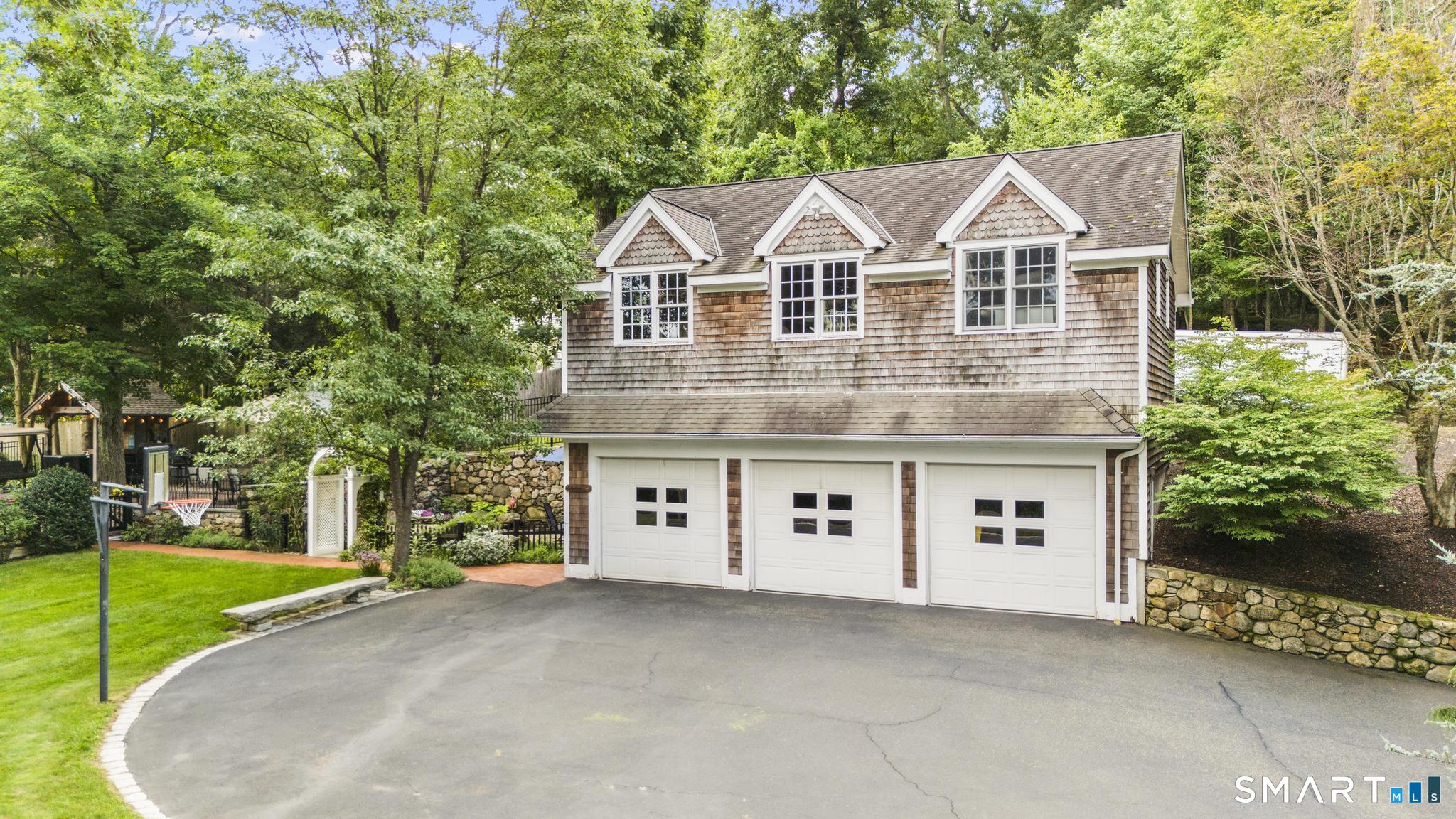 22 Buckskin Lane Oxford CT 06478
