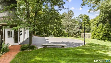 22 Buckskin Lane Oxford CT 06478