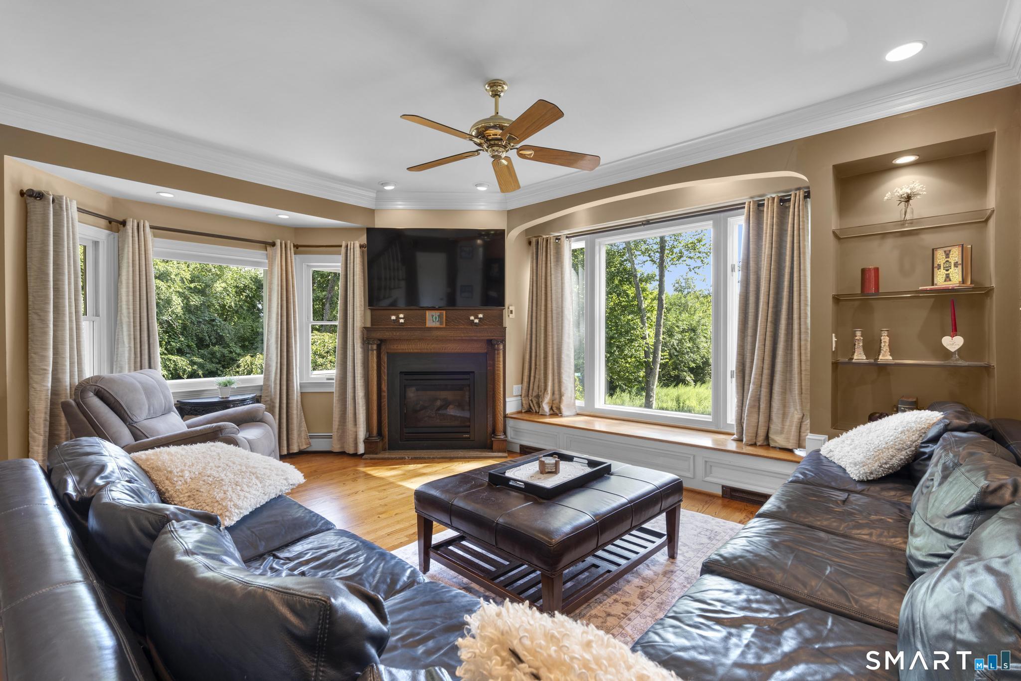 22 Buckskin Lane Oxford CT 06478