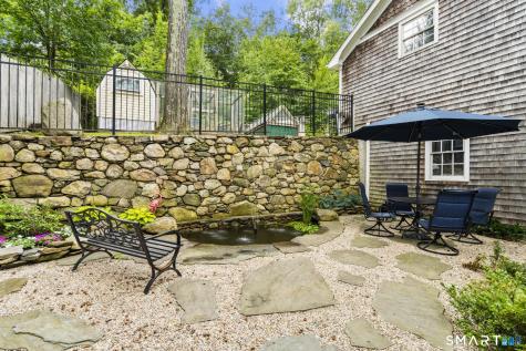 22 Buckskin Lane Oxford CT 06478
