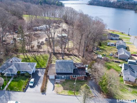 27 Trading Cove Drive Norwich CT 06360