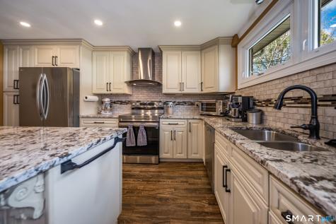 27 Trading Cove Drive Norwich CT 06360
