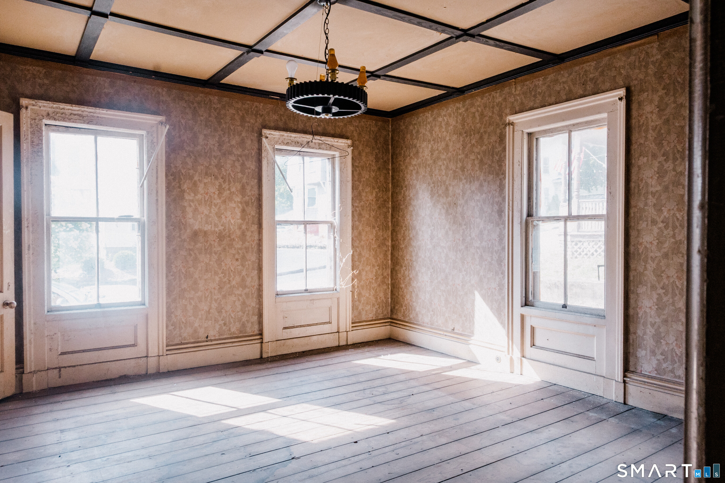 15 Bellevue Street Windham CT 06226