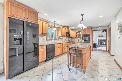 40 Twin Oak Farm Road Wallingford CT 06492