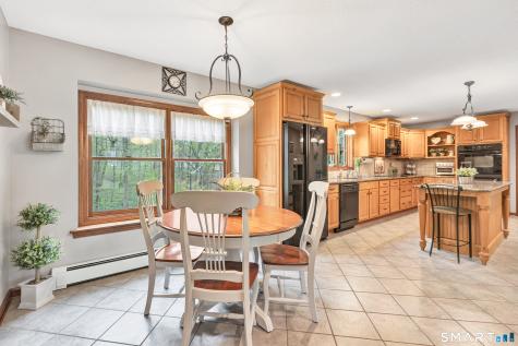 40 Twin Oak Farm Road Wallingford CT 06492