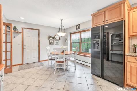 40 Twin Oak Farm Road Wallingford CT 06492
