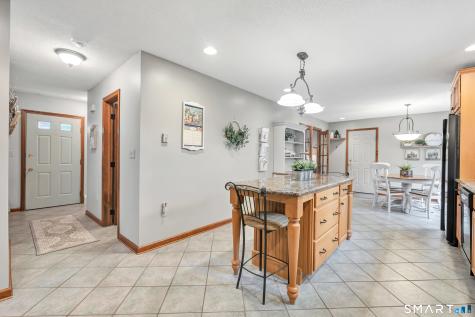 40 Twin Oak Farm Road Wallingford CT 06492