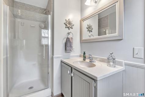40 Twin Oak Farm Road Wallingford CT 06492