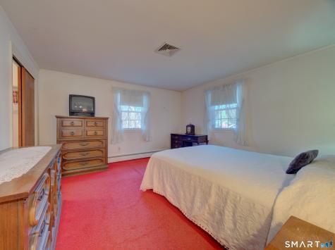 26 Pinecrest Road North Stonington CT 06359