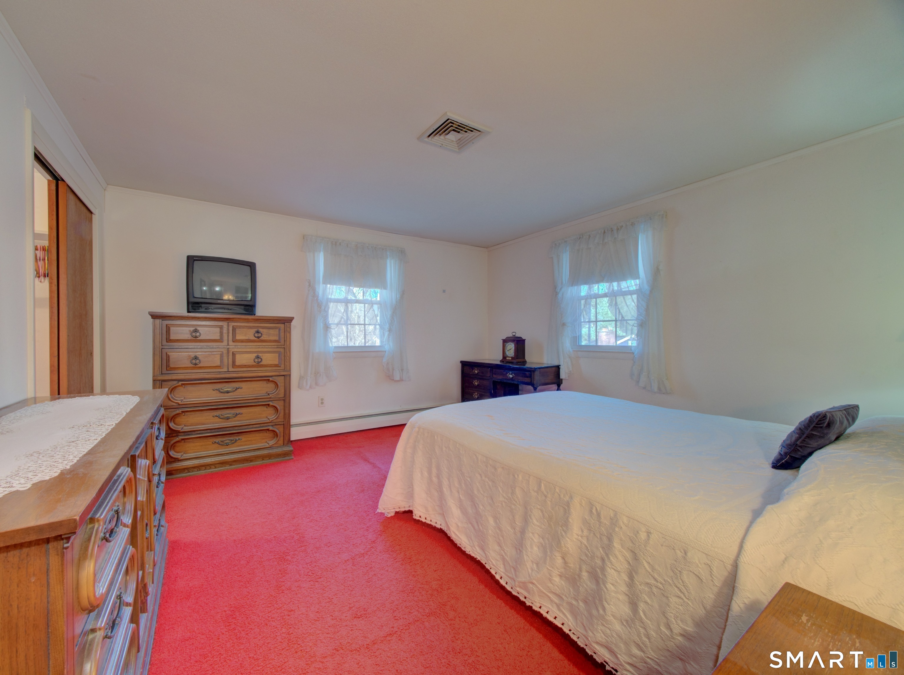 26 Pinecrest Road North Stonington CT 06359