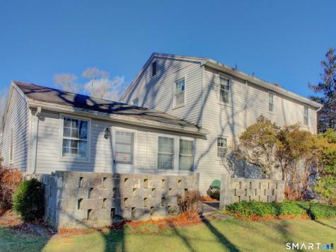 26 Pinecrest Road North Stonington CT 06359