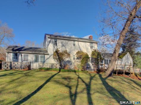 26 Pinecrest Road North Stonington CT 06359