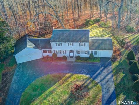 26 Pinecrest Road North Stonington CT 06359