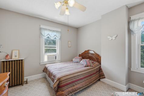 29 Woodland Avenue Bloomfield CT 06002