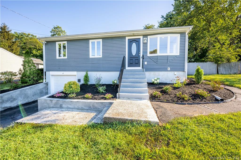 11 Corbin Road East Haven CT 06512