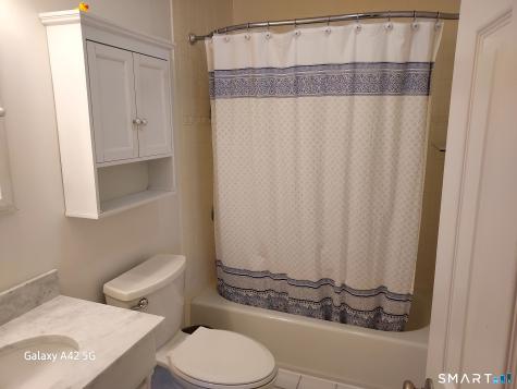 18 Maple Avenue Essex CT 06426