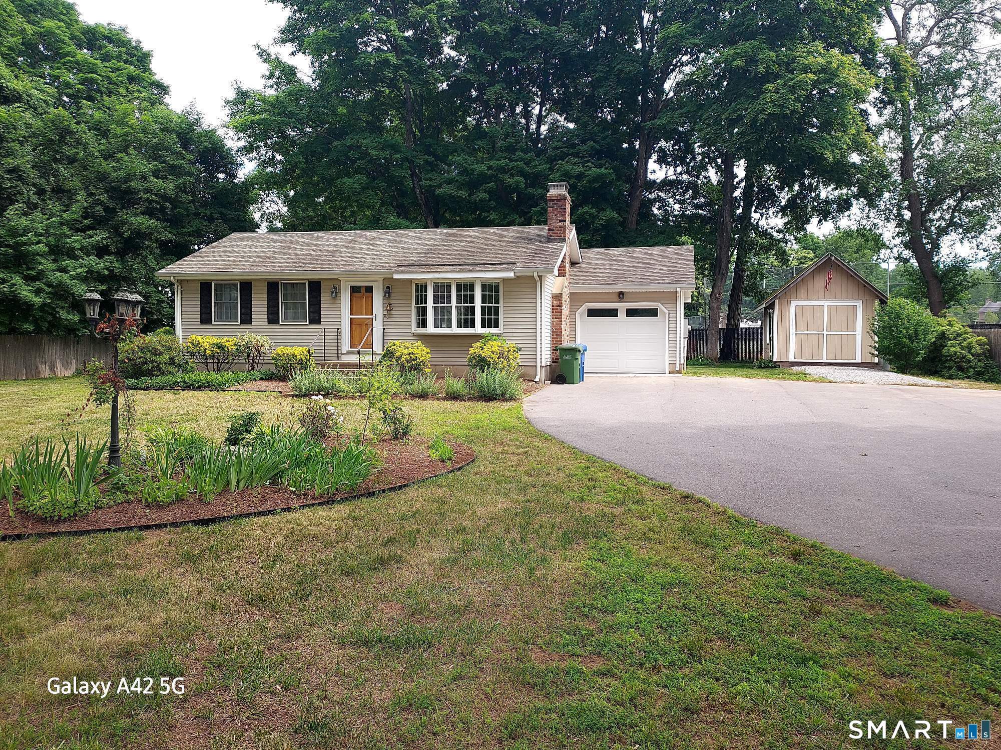 18 Maple Avenue Essex CT 06426