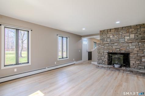 28 Walas Road Plainfield CT 06354