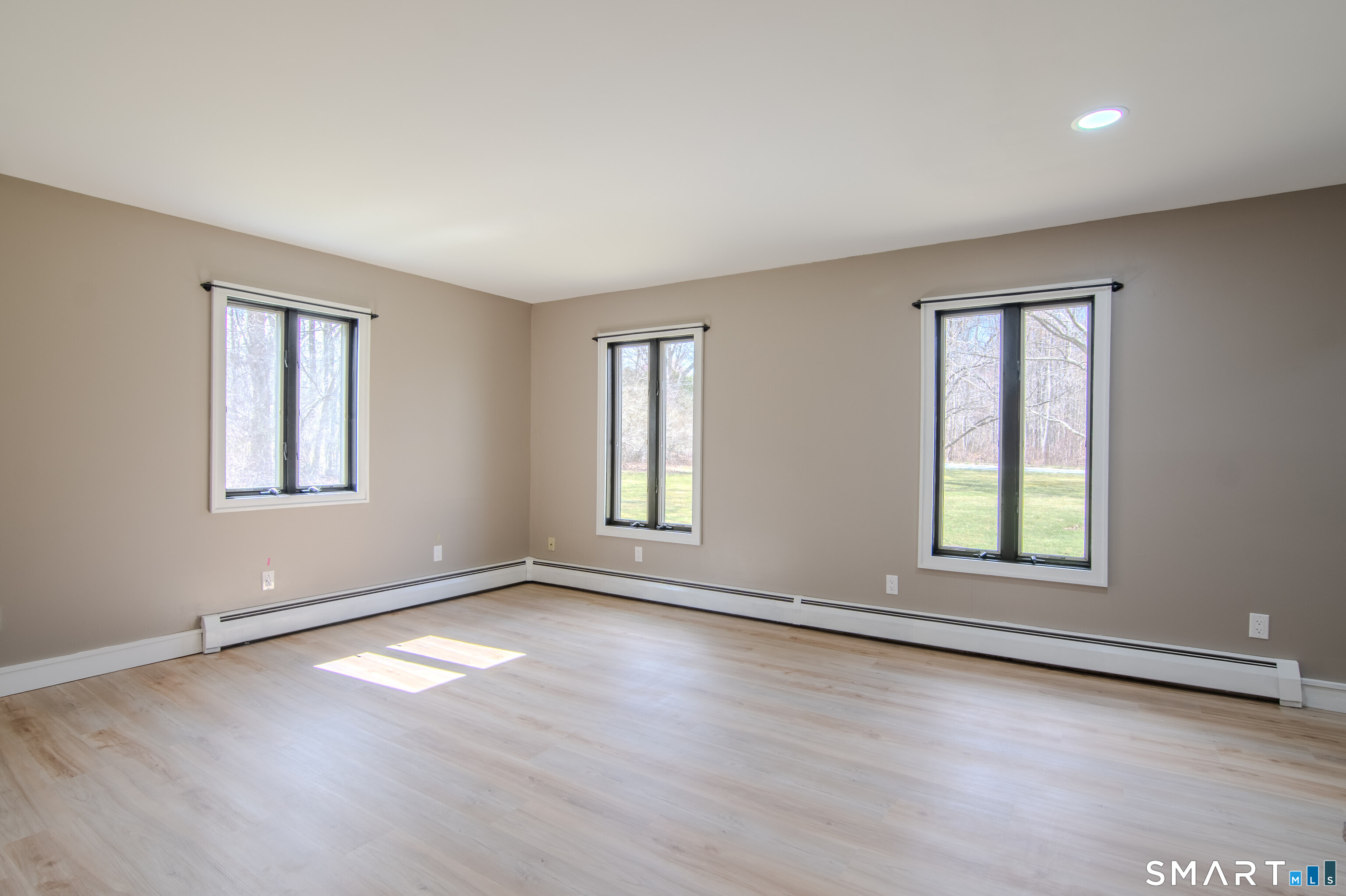 28 Walas Road Plainfield CT 06354