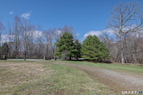 28 Walas Road Plainfield CT 06354
