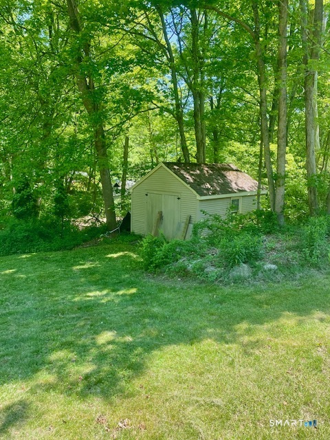 19 Moodus Leesville Road East Haddam CT 06469