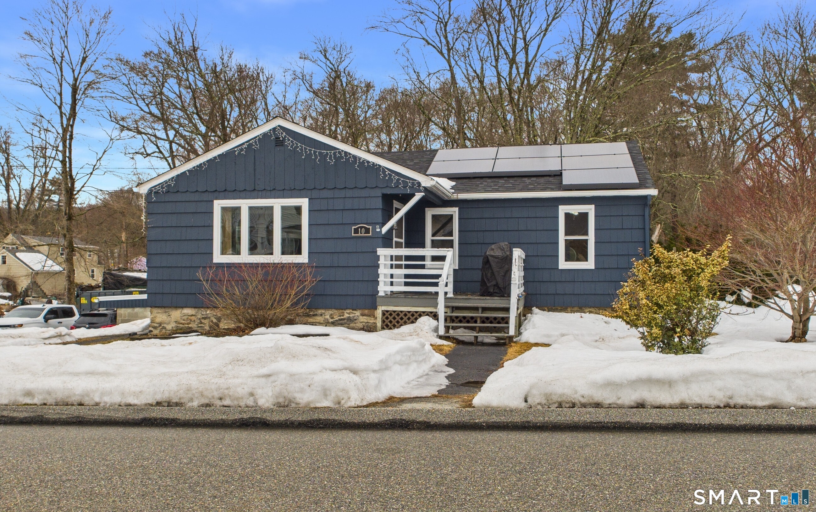 10 First Street Thompson CT 06255